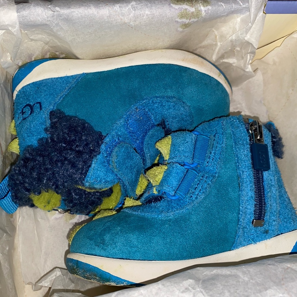 Toddler Boy Uggs